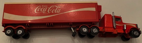 10320-1 € 15,00 coca cola vrchtwagen rood wit ca 30 cm.jpeg